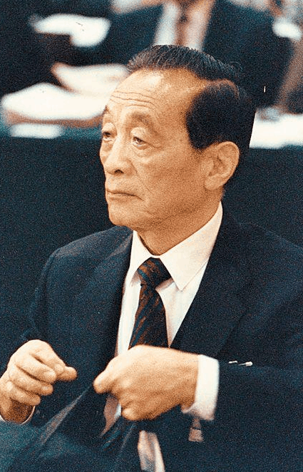 他是戴笠的得意门生,潜伏延安三年回军统,晚年回大陆治病受礼遇