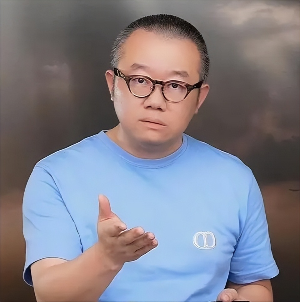 涂磊:风口浪尖的"情感导师"