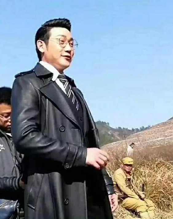 夸张!陈坤脸变陆毅了,比他年轻的时候还年轻