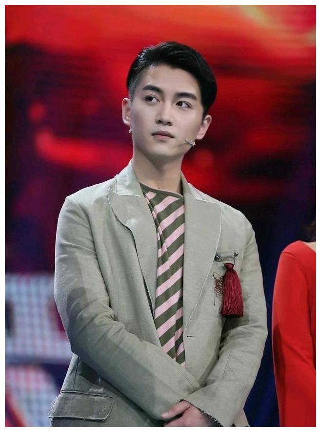 来看看安徽籍的男演员们,哪一位是你们心中的白月光呢!