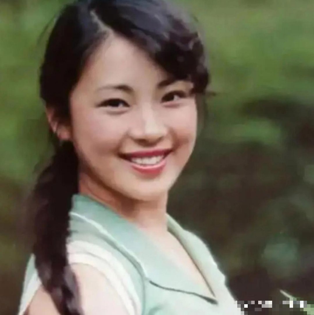 [泪奔]#动态连更挑战# #黄秋燕# #利智