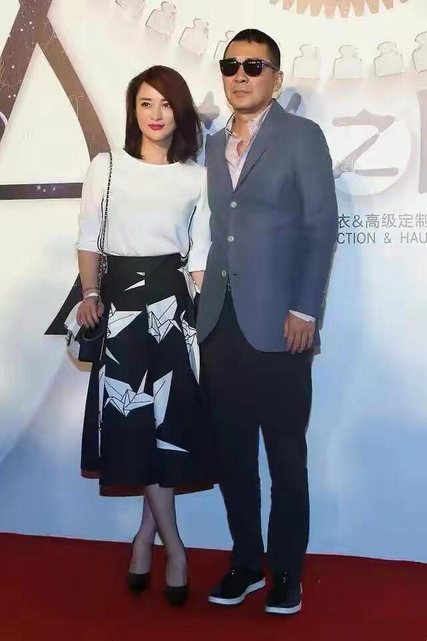 演员陈建斌第一任老婆图片