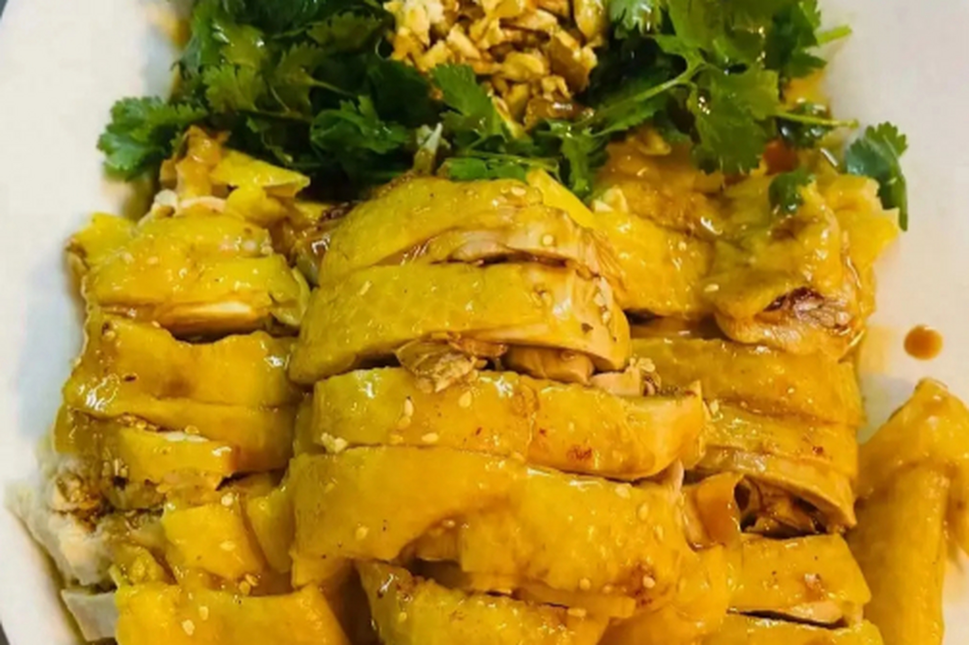 此外还有卤水大肠头,香油鸭肠,信宜捞粉,油炸土豆饼等特色美食