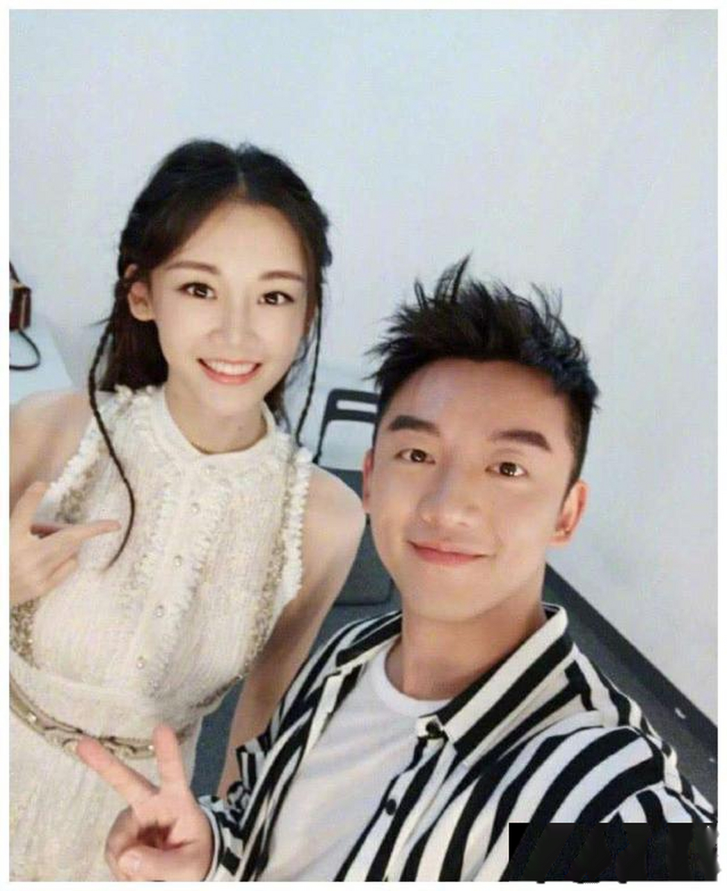 苗苗被曝怀孕后,34岁郑恺发福明显变"油腻"