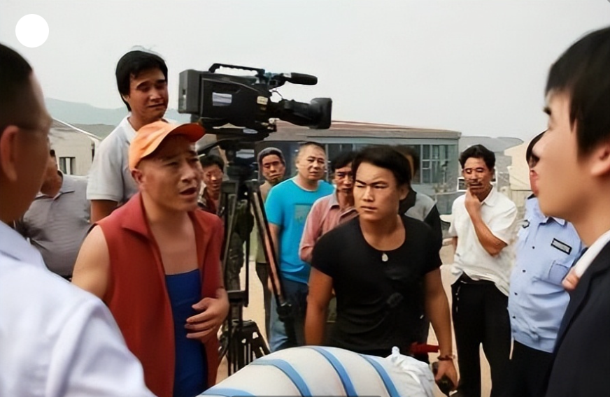 我农村娃,18岁北漂,22岁在北京买房不满足,转行当群演,后悔了