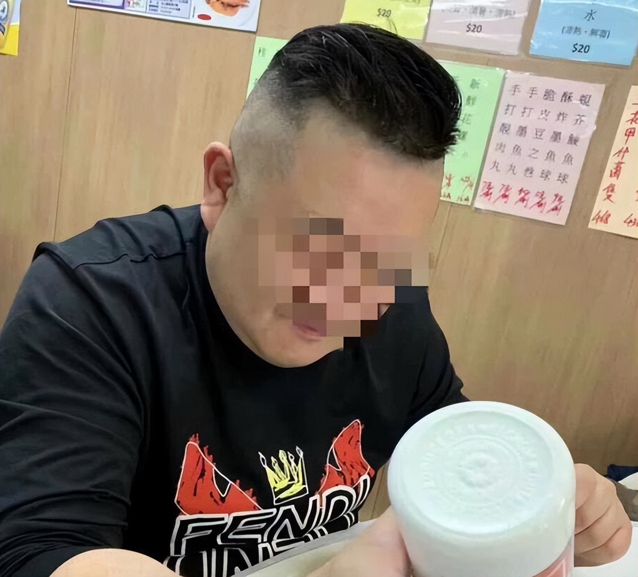 回顾:孙小果被注射死刑,细节揭露,行刑前含泪签字与哥哥告别