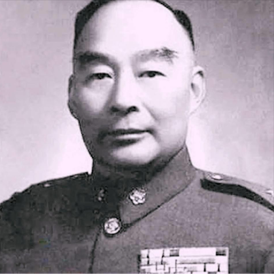 国军一个步兵师编制,搞出十几个团来,师长权力比一般军长都大