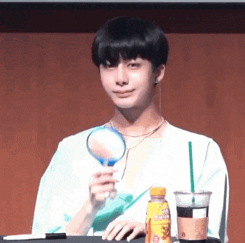 火遍韩娱内娱的男人,是他?