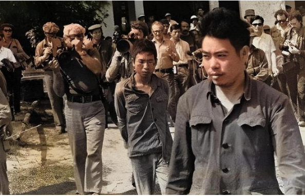 1979年,对越自卫还击战,连长冯增敏接到任务前去增援部队撤军,哪料3