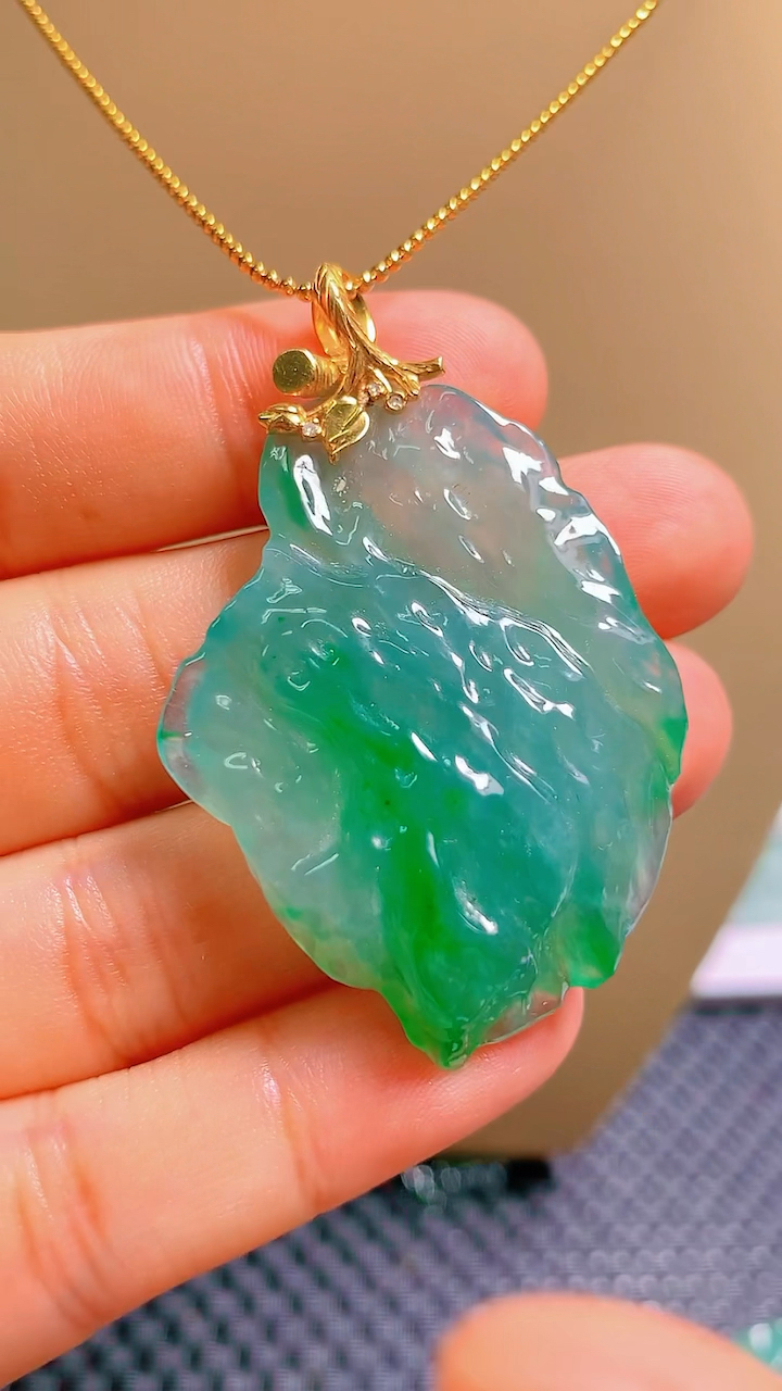 天然缅甸翡翠善缘石