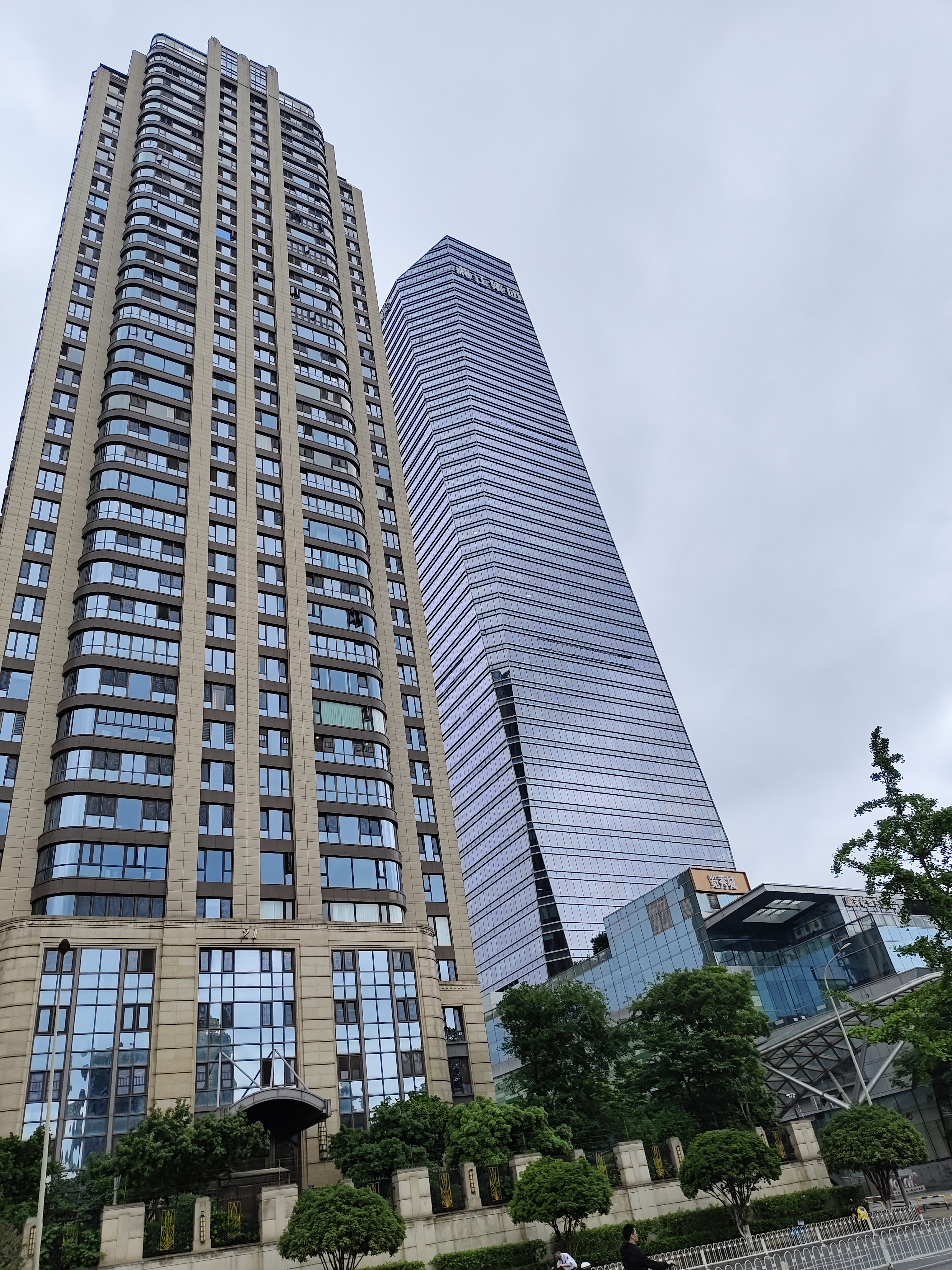 如果你交朋友仍然停留在左右逢源这个层次,那你可太辛苦你自己了