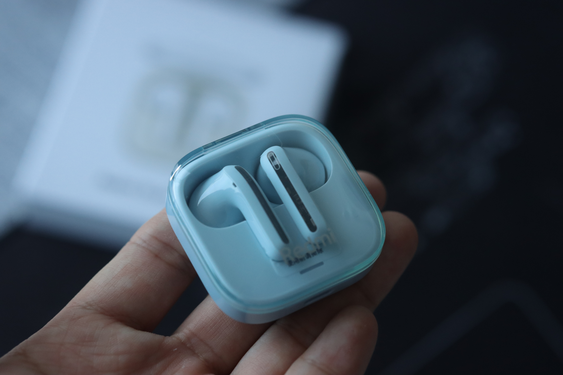 redmi buds6 活力版来了!拿到手是真小巧!