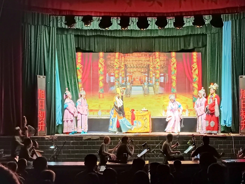 卢氏县杜关镇:戏曲下乡润民心 文化赋能助振兴