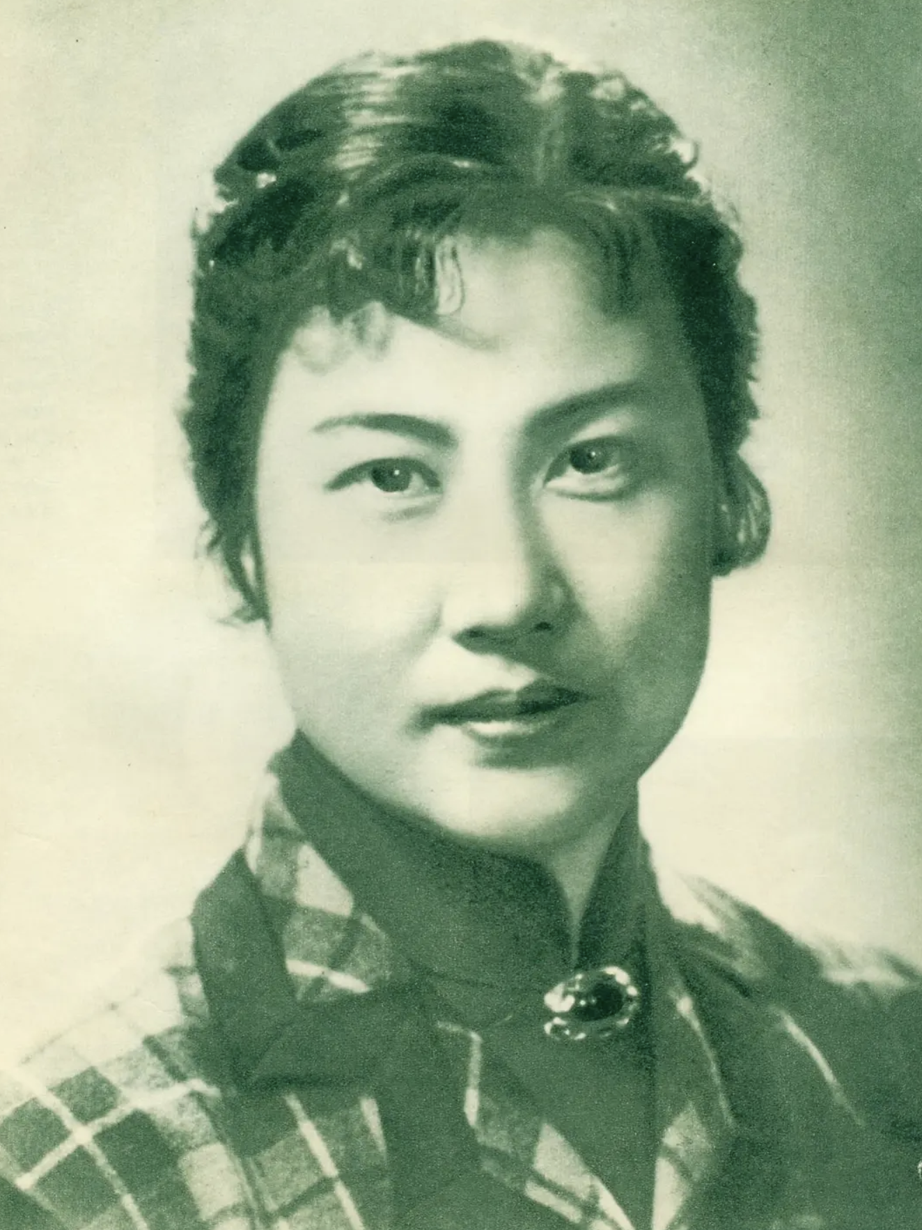 张瑞芳:历经3段婚姻,三婚丈夫才是真心,初恋牵挂她一生