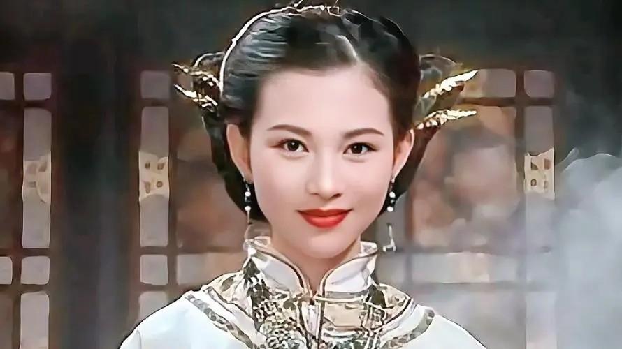 蔡少芬:委身刘銮雄6年,爱过吴奇隆,情定张晋,今50岁幸福美满