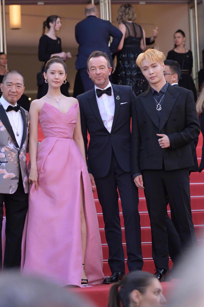 张艺兴林允儿戛纳同框# #张艺兴# #林允儿#  张艺兴和林允儿在第77届