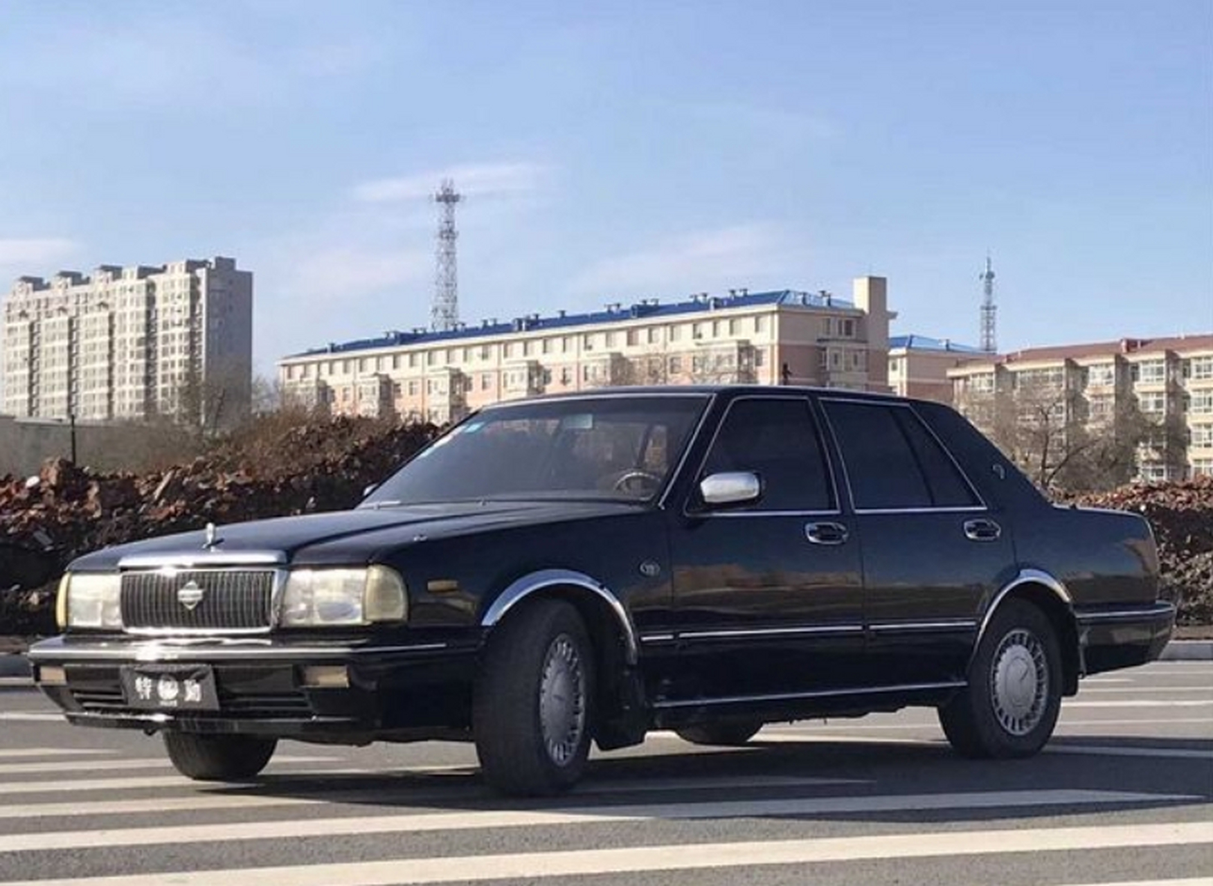 1990年的时候做过一次尼桑公爵王,那车当年卖40万,开起来时候非常安静