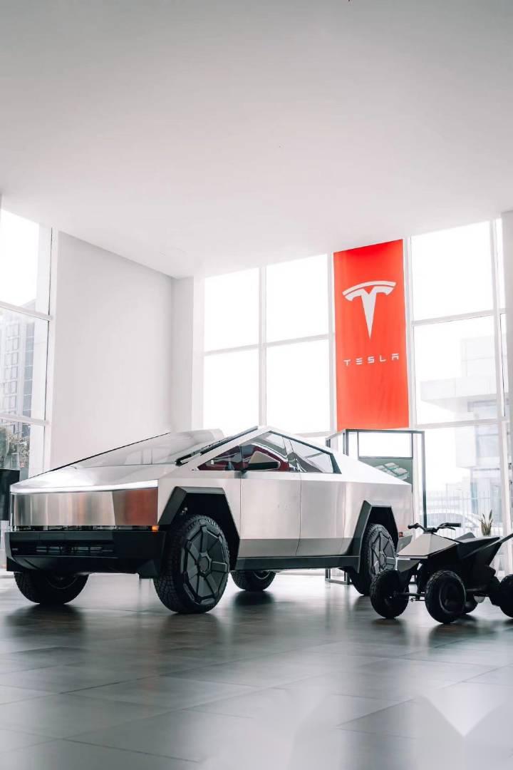 车报价合肥万象城特斯拉特期拉特斯拉 cybertruck赛博越野特斯拉竖版