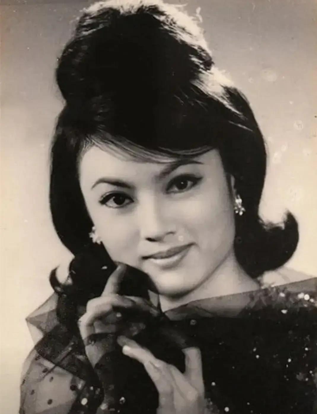 全才"长城二公主"～石慧,与傅奇是爱国眷侣,女儿是最美郭芙