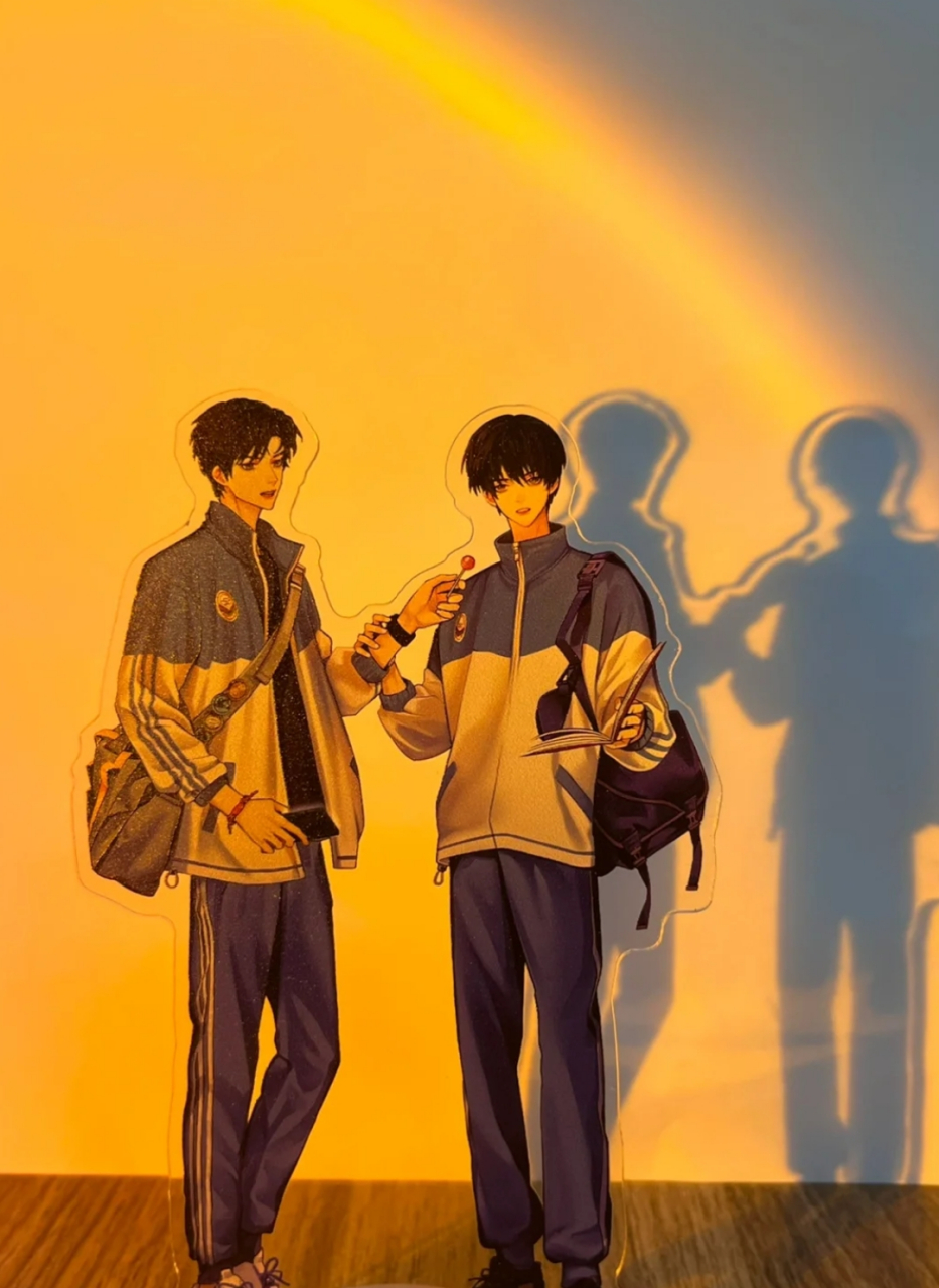 伪装学渣 | 谢俞贺朝  "你看他作文了吗,背影,写的是自己的背影,开头