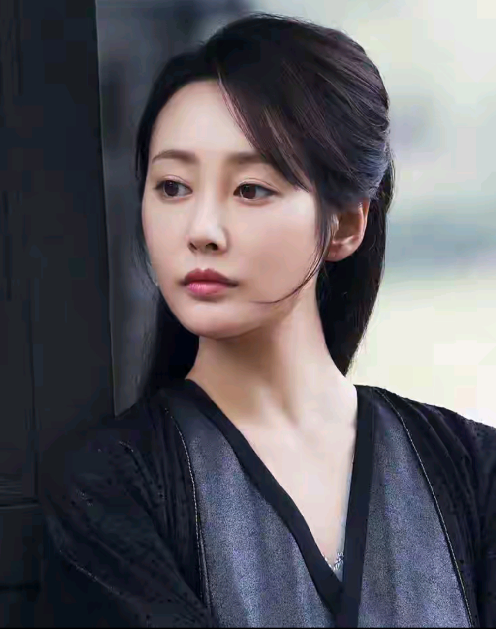 真让人费解,那位在《庆余年》中扮演司理理的李纯,容貌出众,演技亦