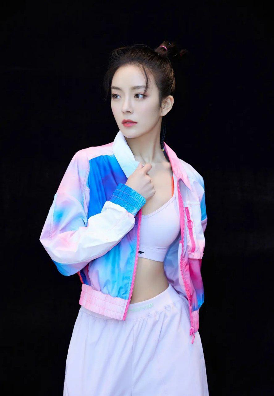 种丹妮带你感受春的气息!