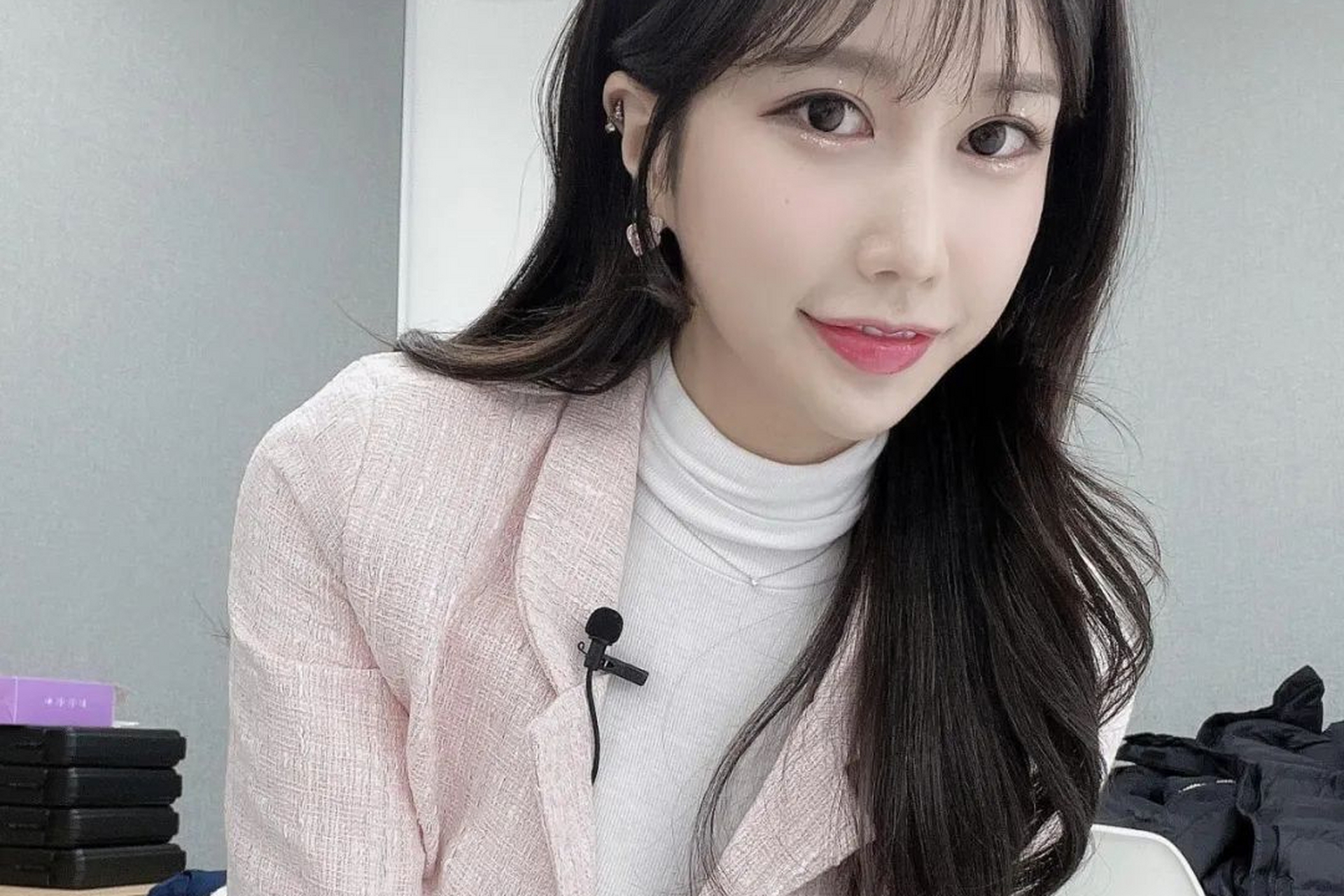 高尔夫球美女李智妍在韩国的都市中过着充实而优雅的生活.