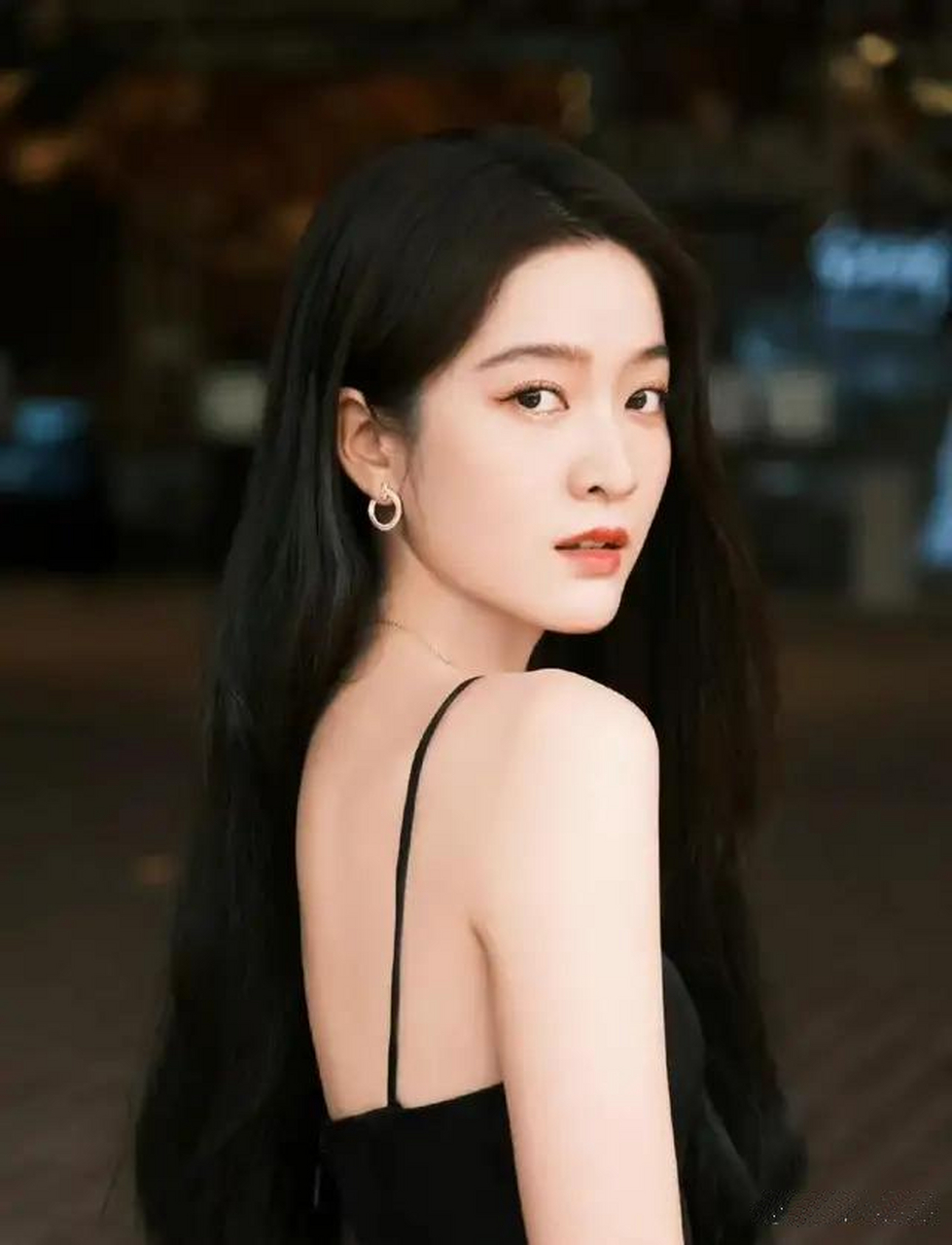 《泡沫之夏》女主张雪迎