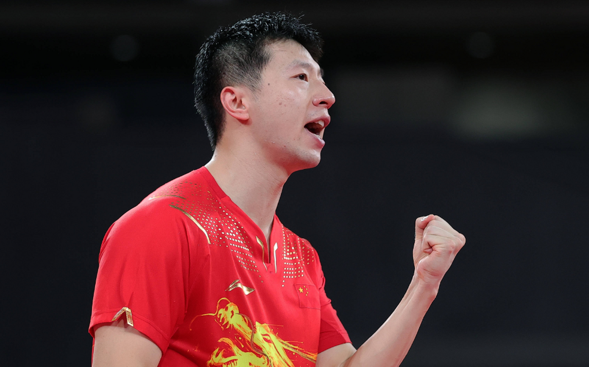 中国乒乓球名将马龙宣布退出重庆wtt冠军赛,引发广泛关注和质疑