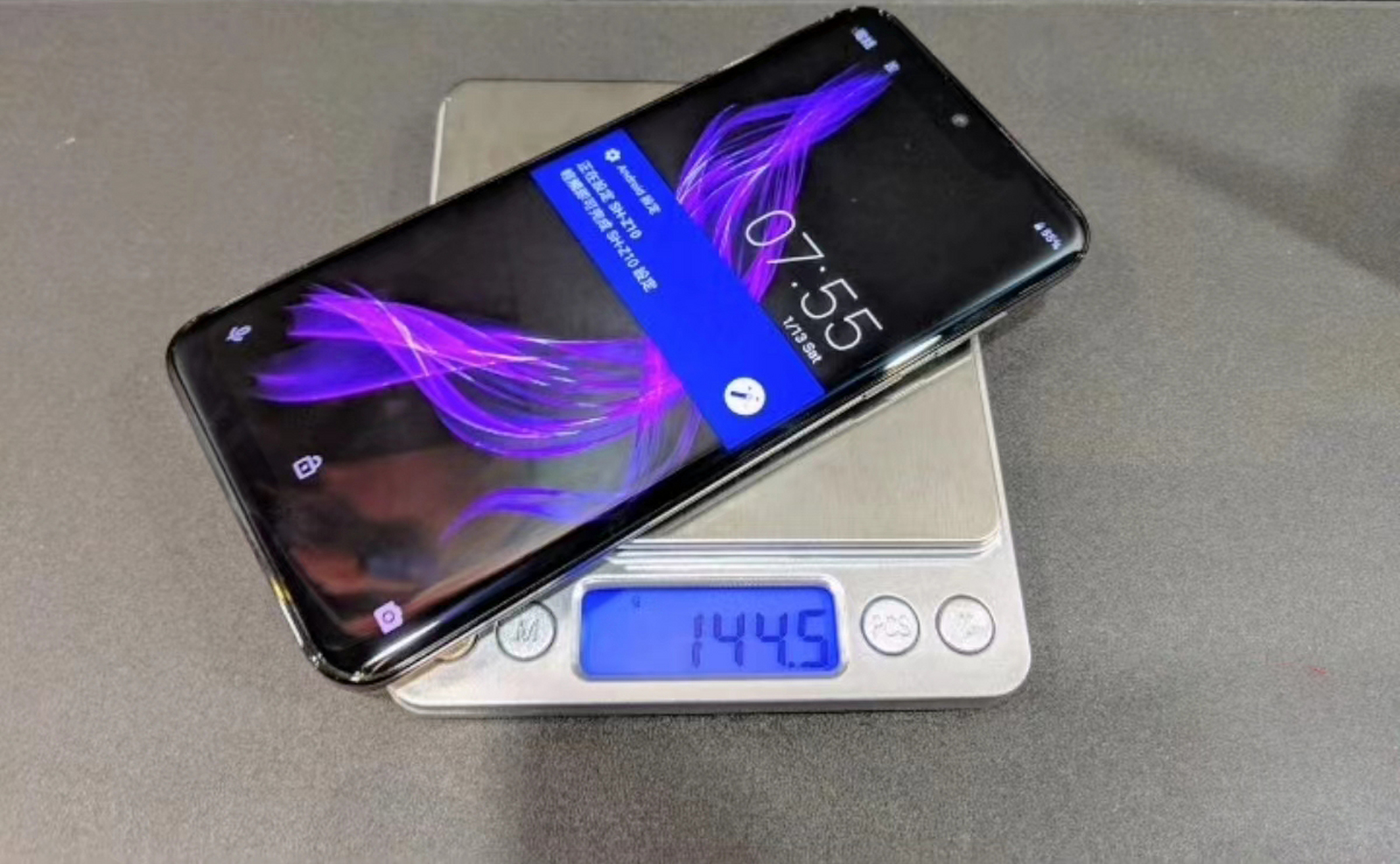 夏普zero2,这款6.4英寸瀑布屏手机让人惊艳!