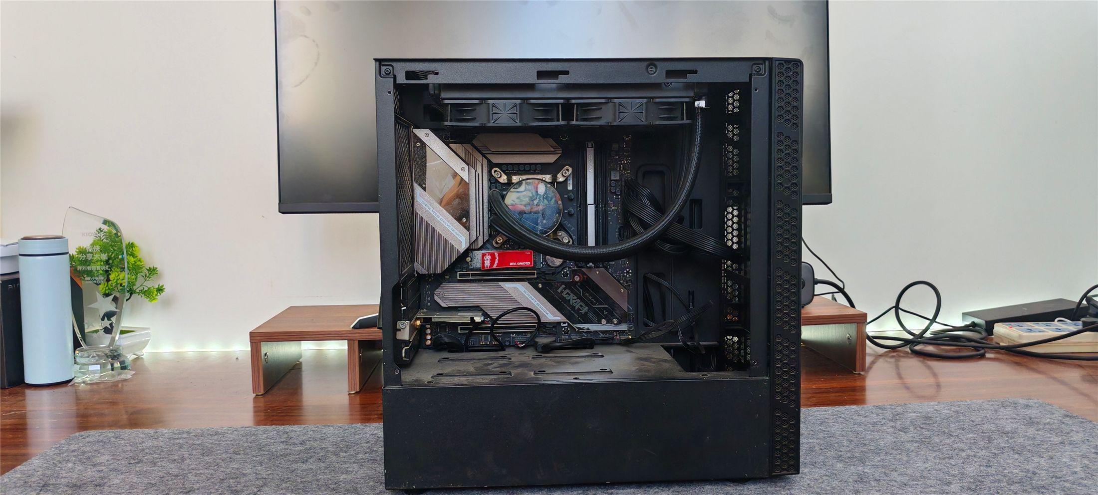 玩桌搭怎能少得了海景房,tt钢影机箱,酷到没朋友