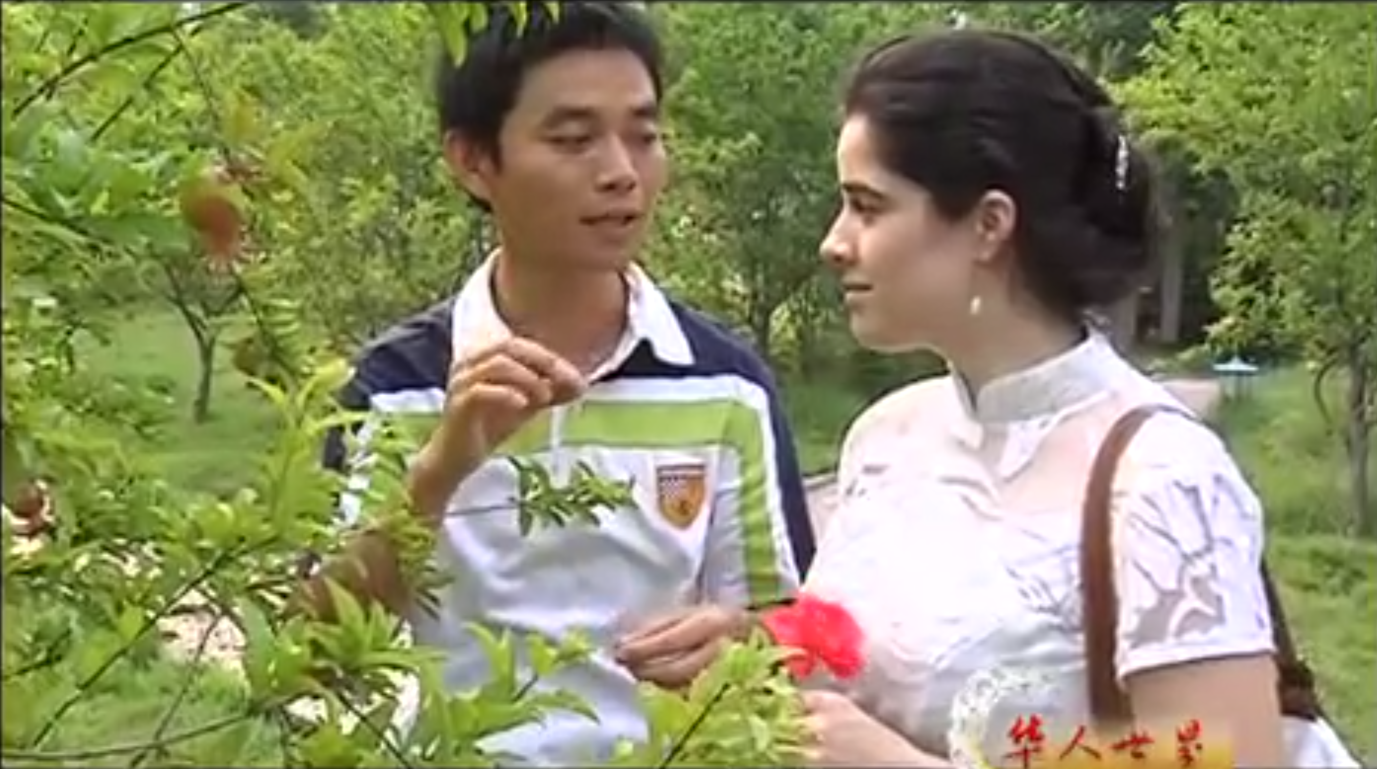 08年,美国洋外教爱上大9岁河南保安,婚后定居美国,现状如何?