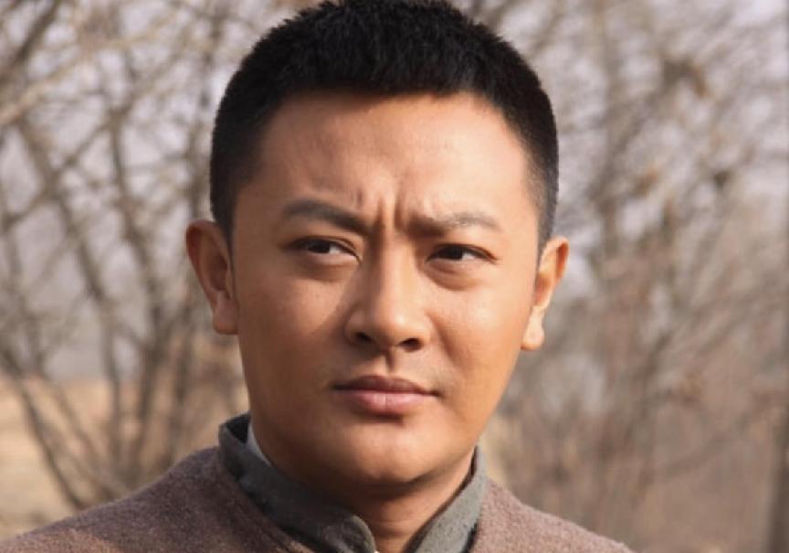 事实证明!遭杜淳李晨背后"插刀"的印小天,走上了另一条不归路