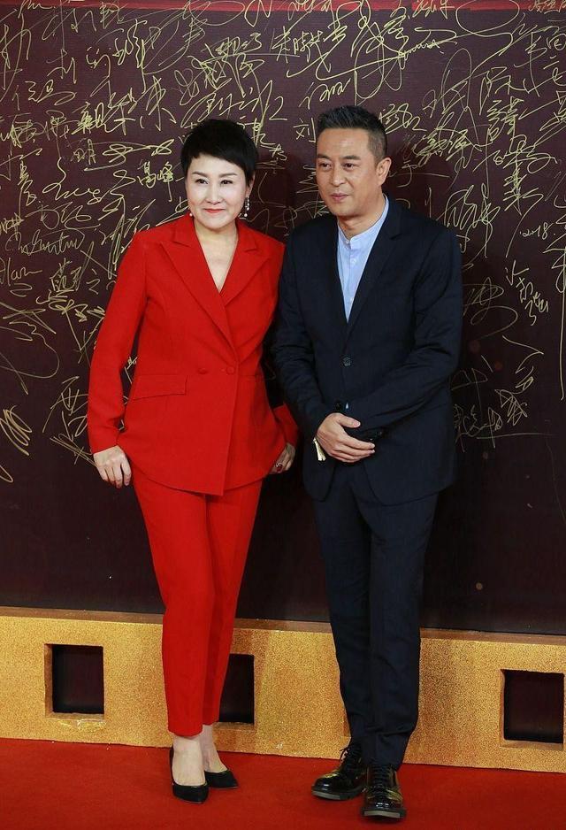 回顾张凯丽:34岁嫁给作家,和丈夫相爱27年,从不让女儿喊她妈妈