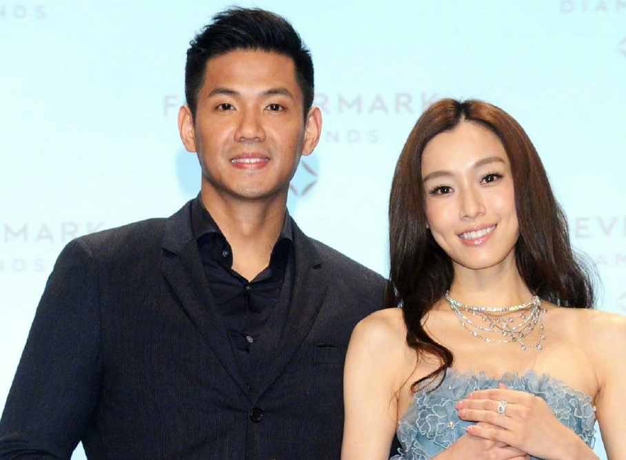 明星作为公众人物,应做出表率,为粉丝带来正确价值观