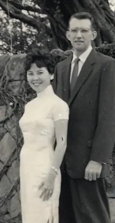 费翔母亲情史曝光,人生经历比儿子更传奇,或是"余则成"遗孀!