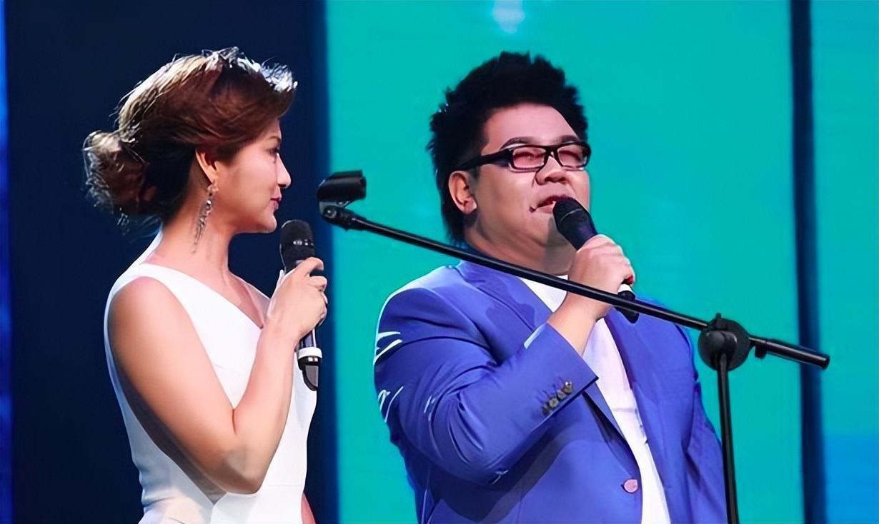 善恶终有报!盲人歌手杨光爆红后太自大,如今有妻有儿家庭幸福