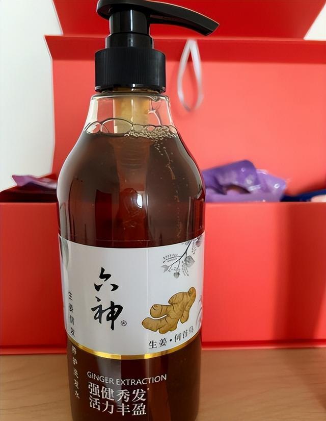 在超市,看见这5款洗发水的话,建议别错过,包装普通但很实用