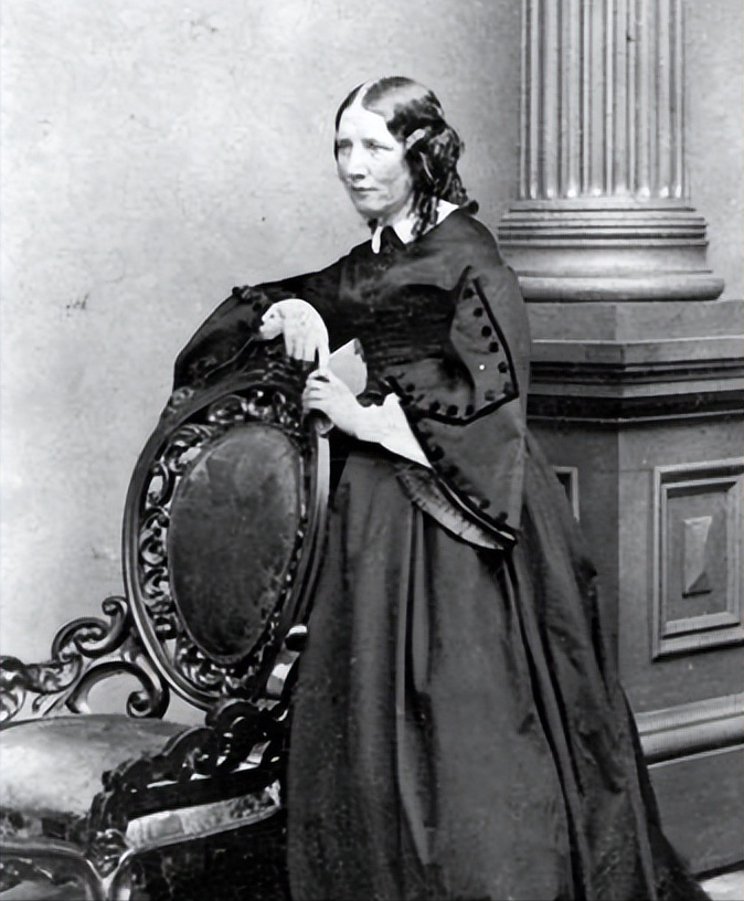 乔治·艾略特:文学巨匠的思想与创作