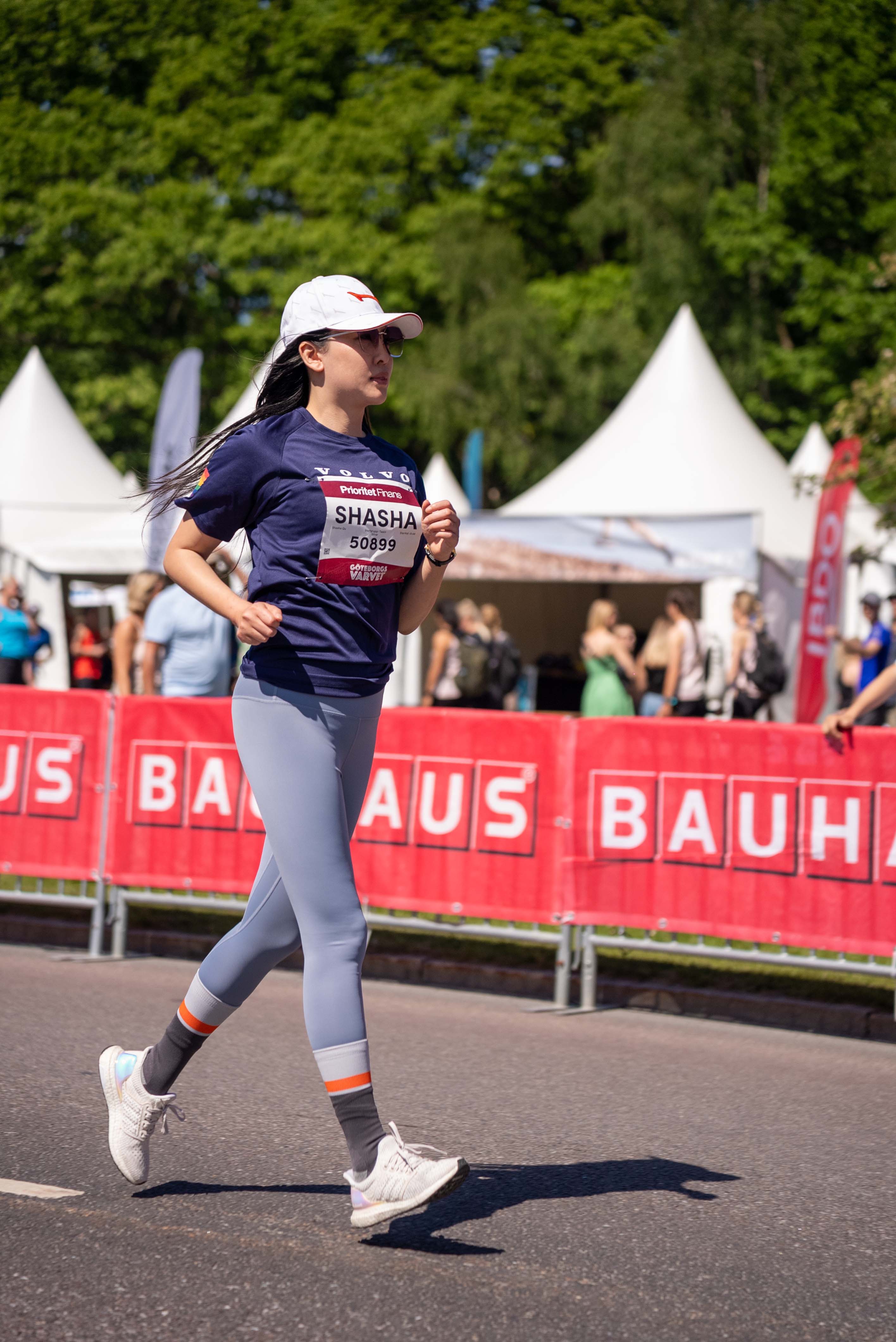 跑步呼吸的韵律与生活的松弛感相呼应