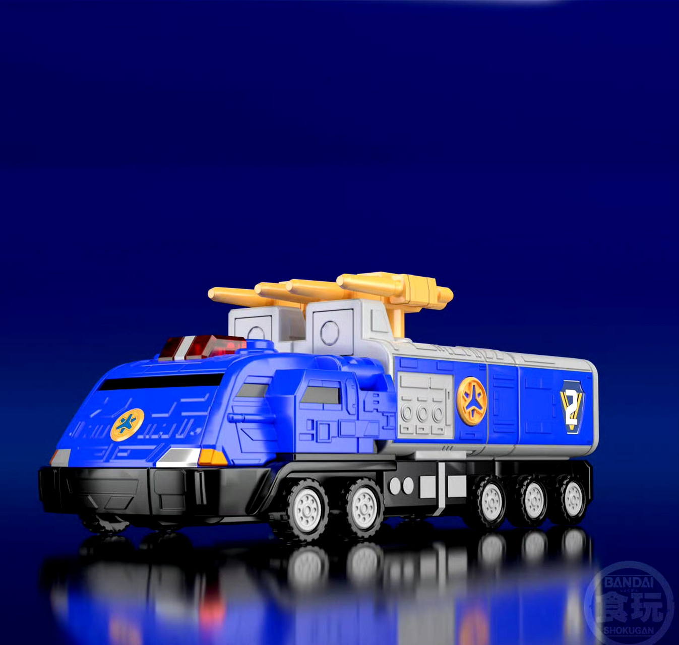 模型欣赏:万代 食玩smp 救急战队gogov 救急胜利机器人,由四台救护车