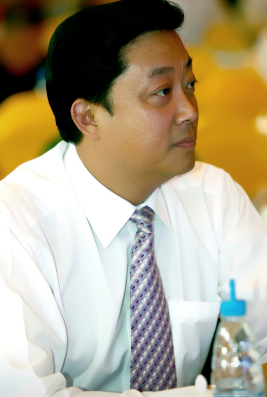 第1名,阮鸿献(一心堂药业):云南弥勒人 第2名,冷天辉(星耀集团):云南