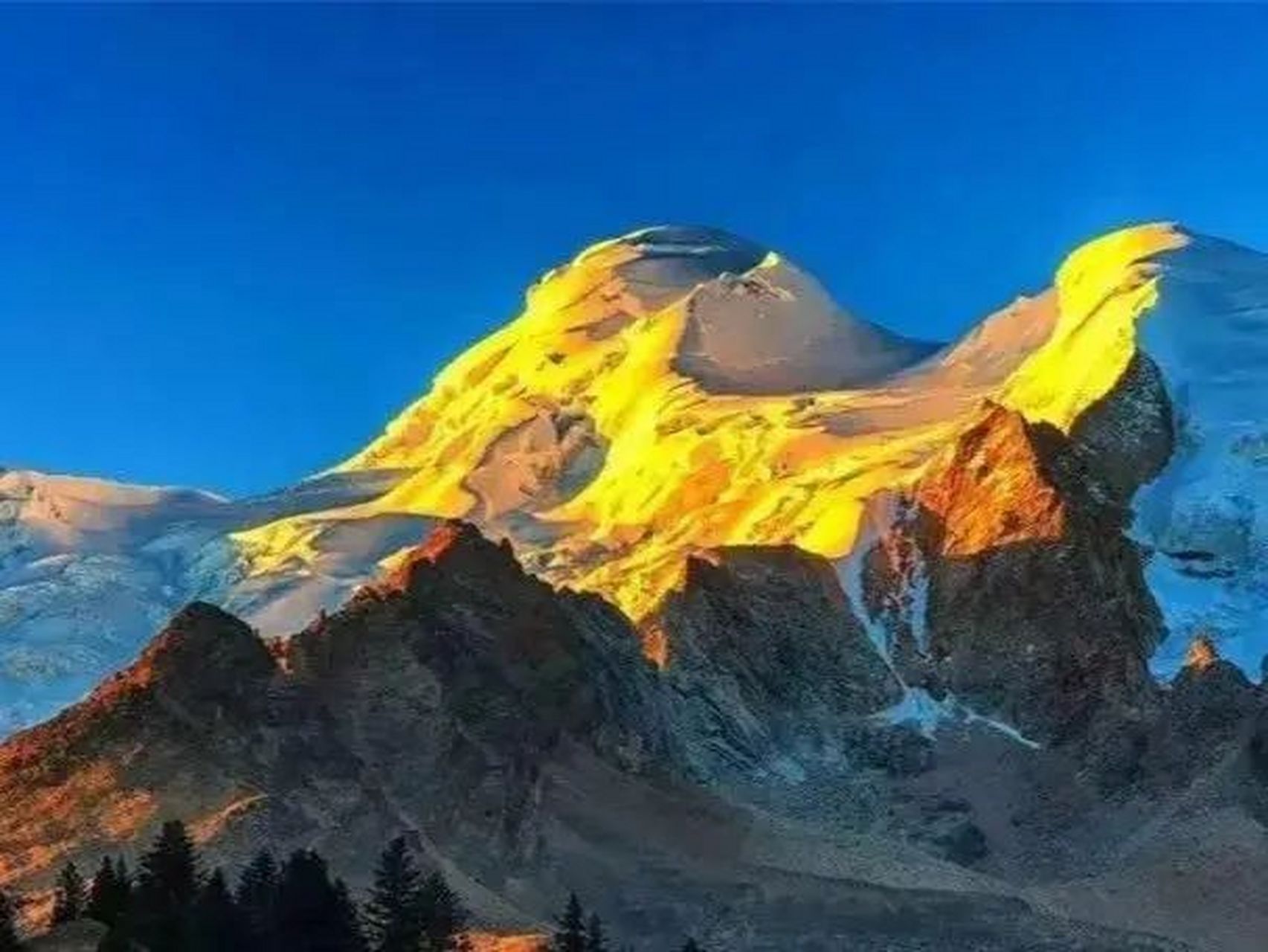 这里有巍峨的格聂神山,神秘的格聂之眼和扎嘎圣山,还有千户藏寨等景点