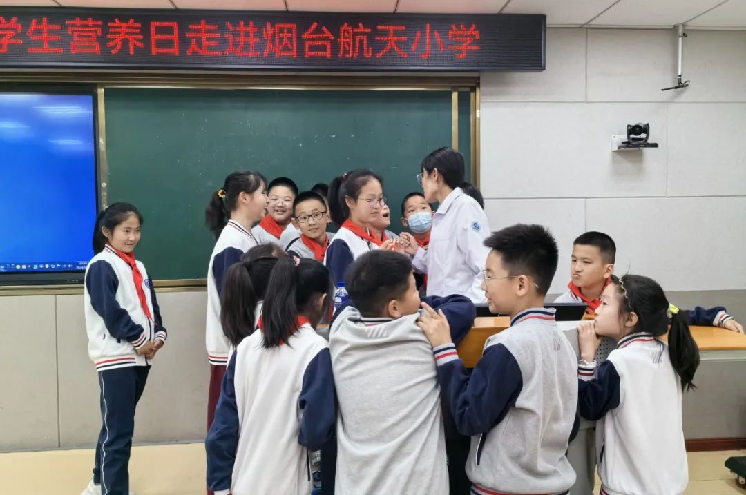 幸福同心·中医惠民丨烟台市中医医院专家走进龙海小学和航天小学