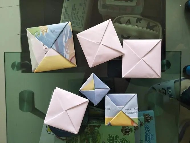 在小区里练功的时候,惹了一群大叔围观,至少总结出七个名字:元宝,四角