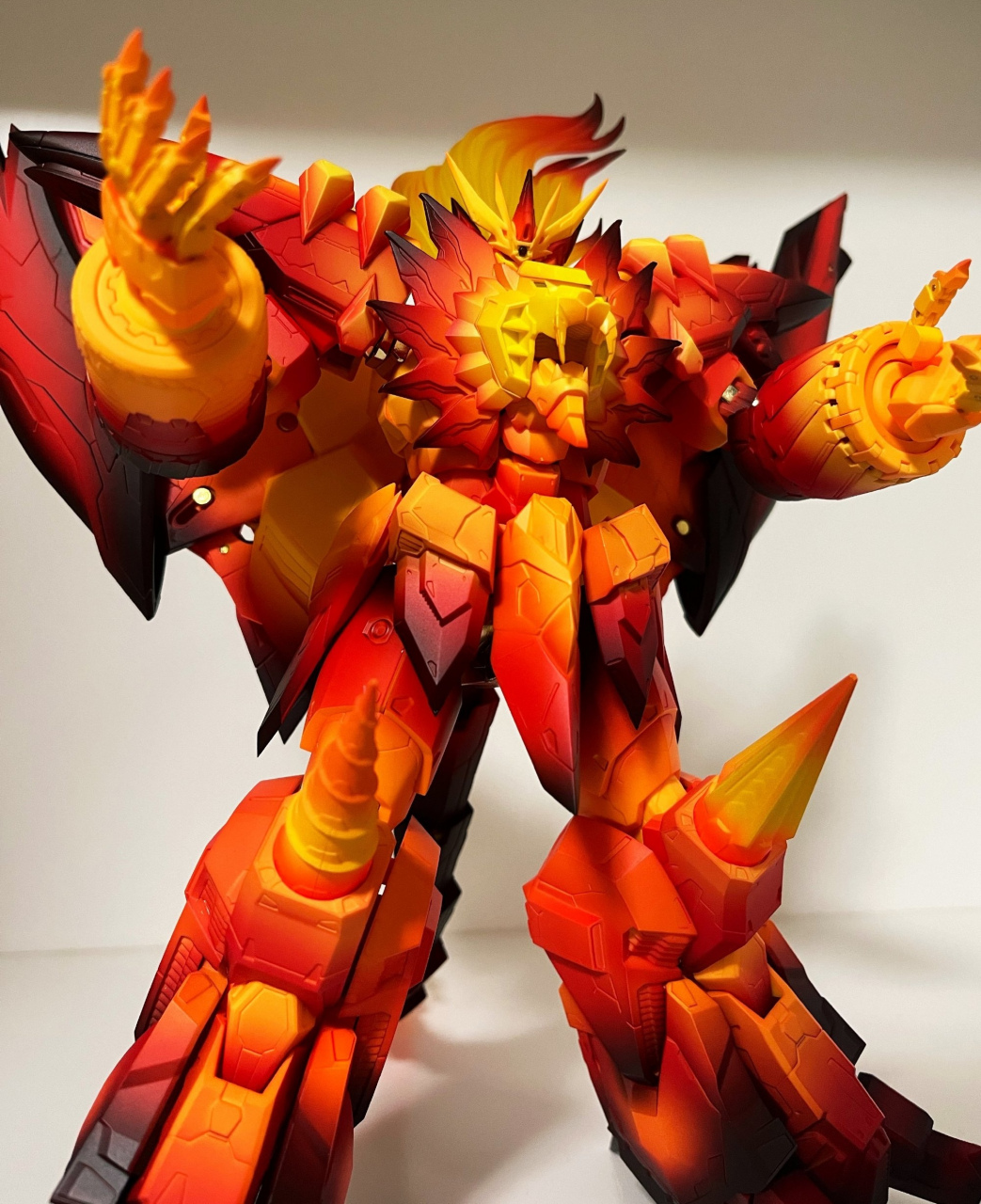 模型欣赏:amakuni"机神 霸界王始源勇者王 玩家开盒实物,整体采用了