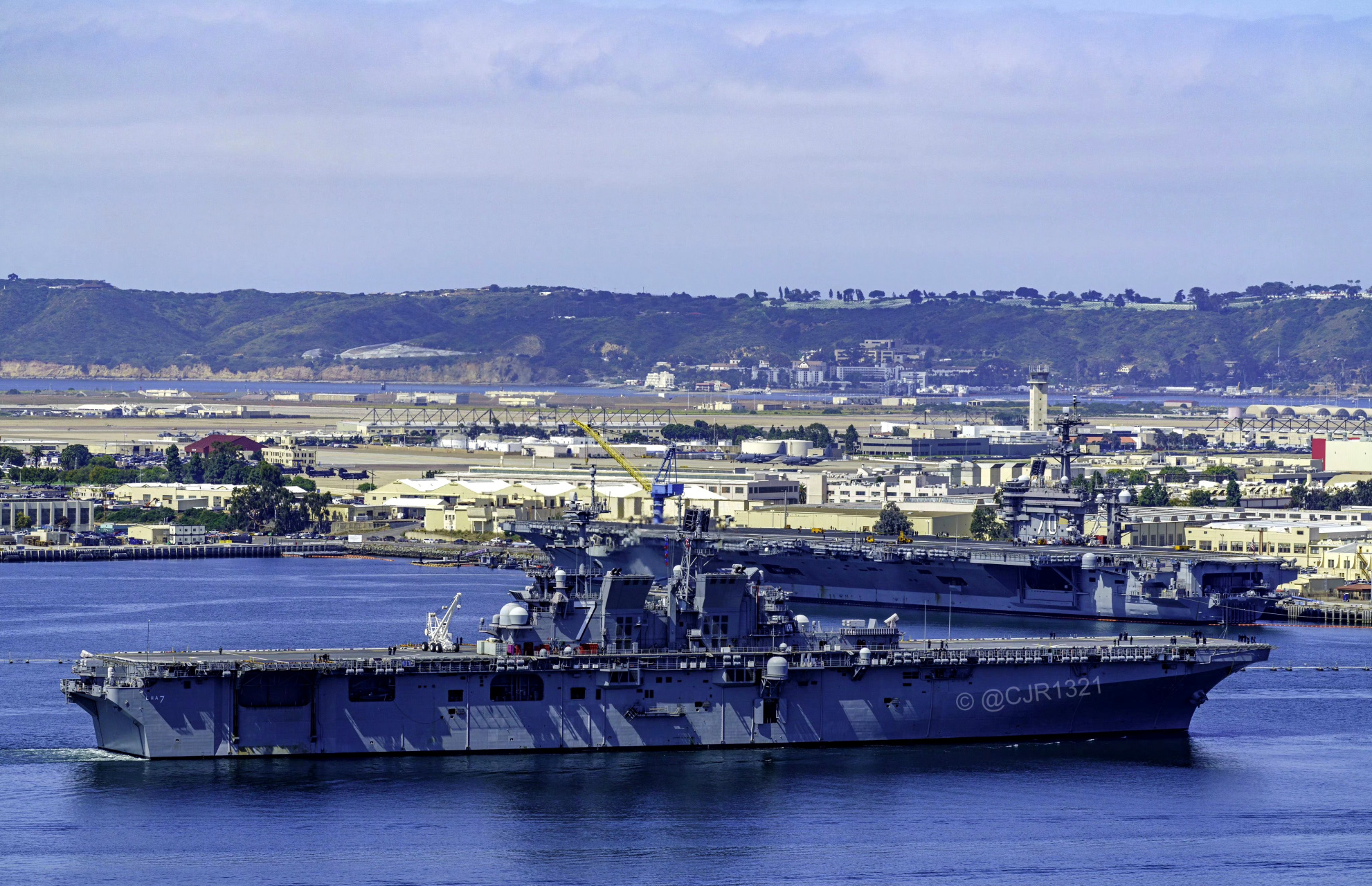 舰船欣赏:美国海军的黎波里号两栖攻击舰,该舰是"美国"级两栖攻击舰的