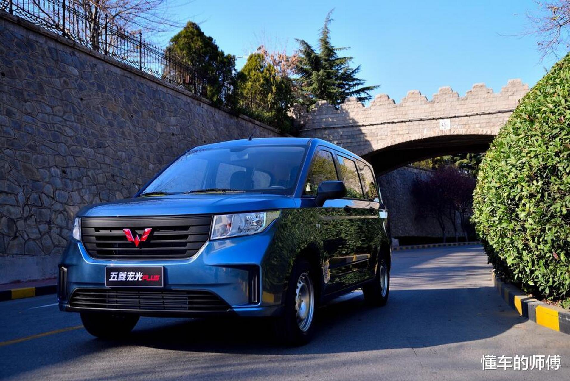 五菱汽车,多款车型任你选!想要七人家庭mpv?