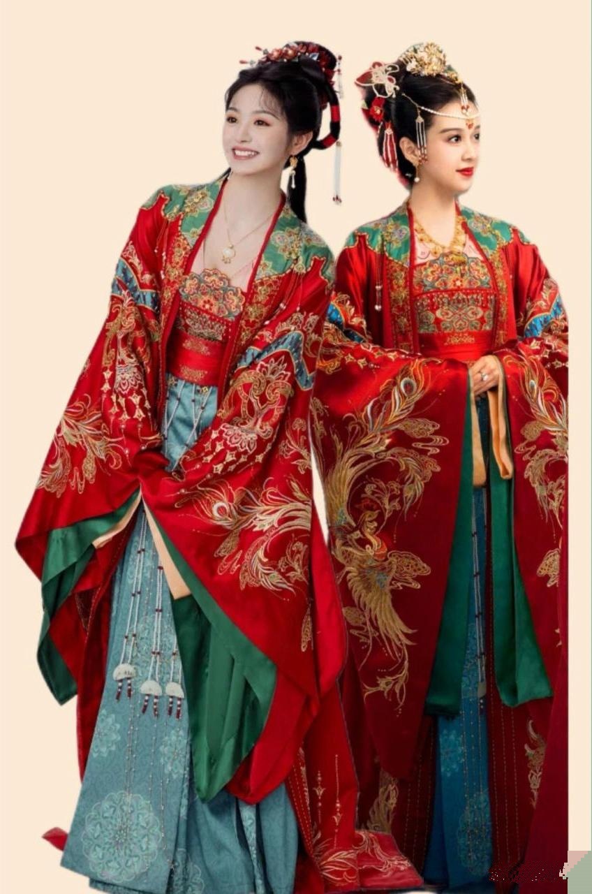 《上错花轿嫁对郎》新版不仅人换了,连服装都带上了绿色,不过都各有有