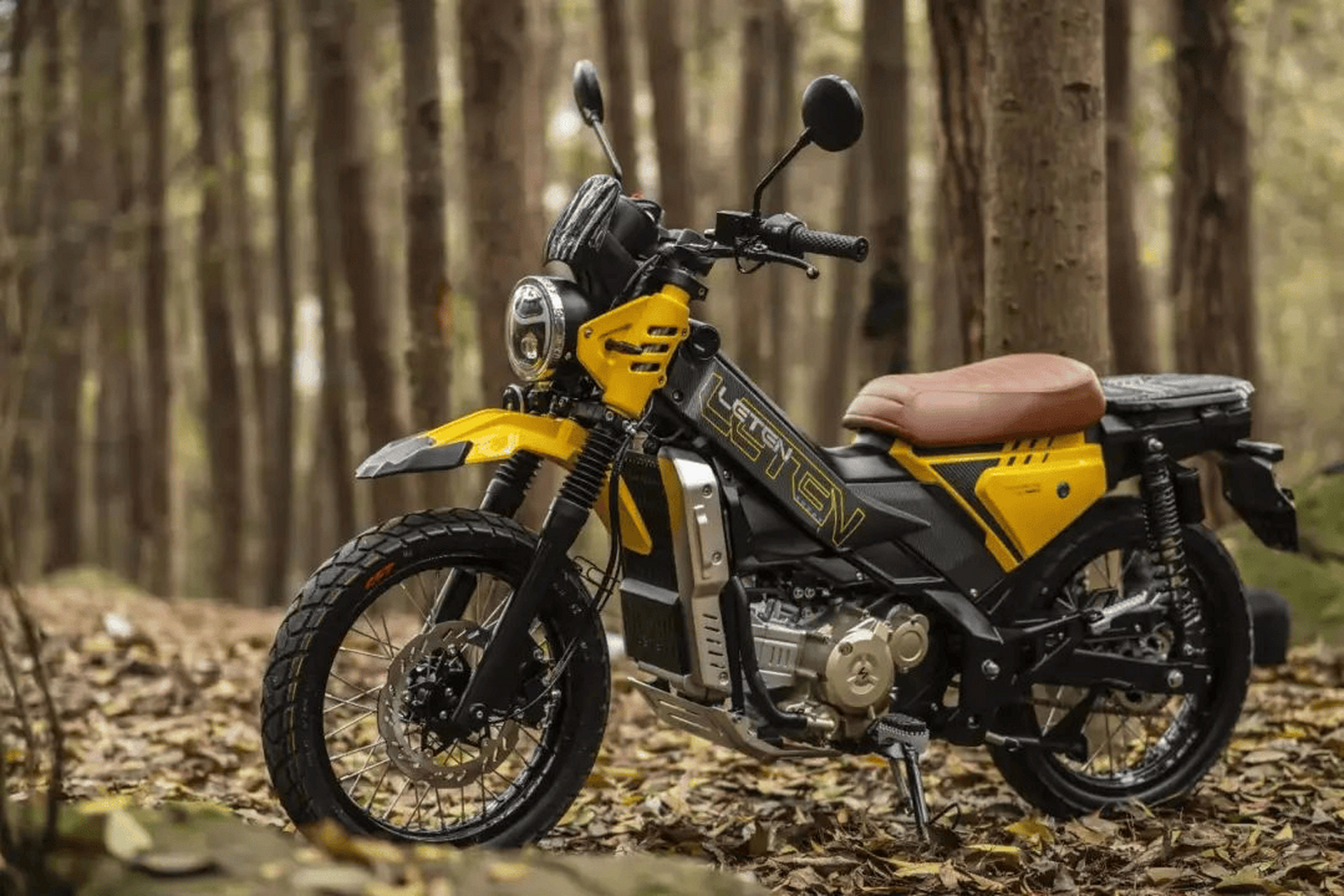 北京摩展上,自动挡摩托车成为新趋势.